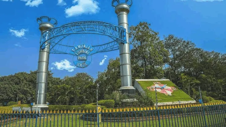 Lumbini Park — Best for Evening Entertainment